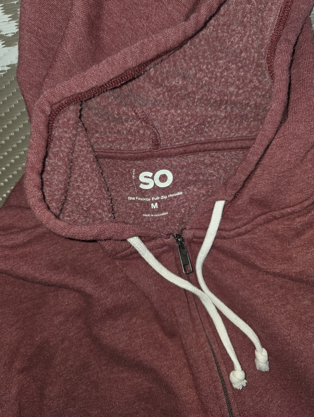SO Women's Maroon Zip-Up Hoodie with White Drawstrings - Picture 2 of 2